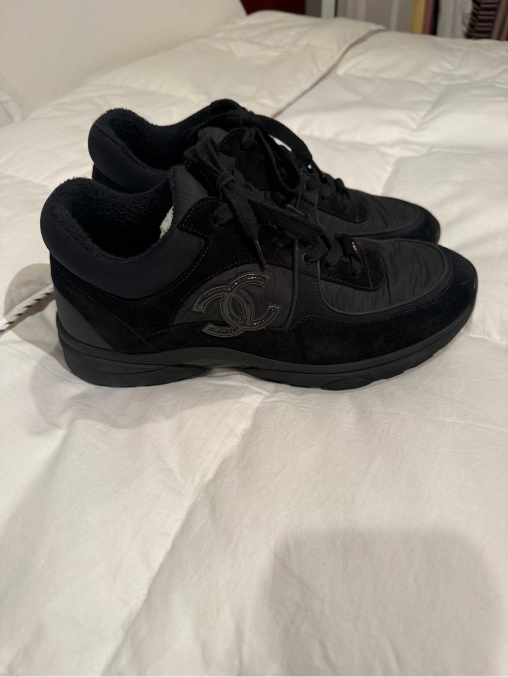 Chanel CC Logo Black Suede Nylon Sneakers Men's EU 41 Trainers G34300 Italy